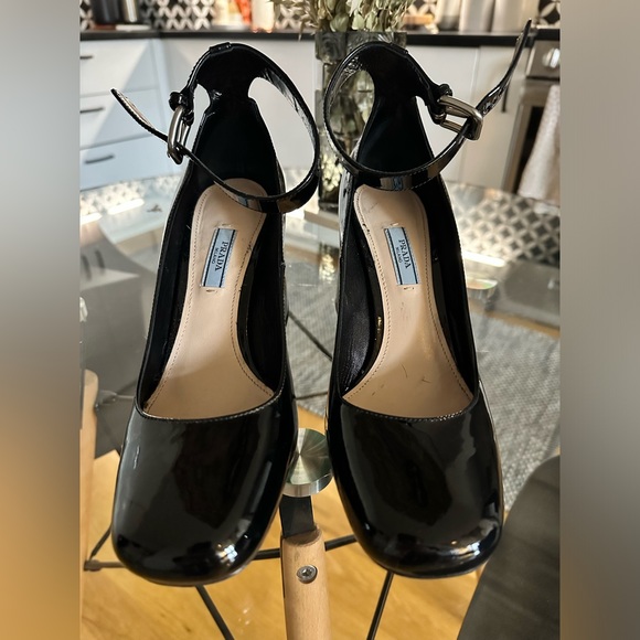 Vintage Prada Patent Leather Mary Jane Pumps - Picture 2 of 6